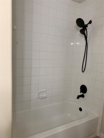 6643 Barker Bend Lane, Katy, TX 77449