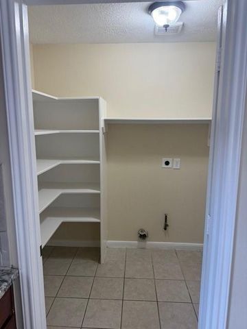 6643 Barker Bend Lane, Katy, TX 77449