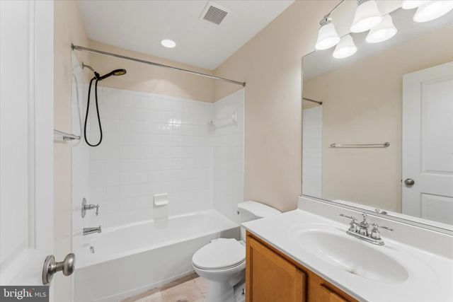 239 BUCKEYE CIR, La Plata, MD 20646