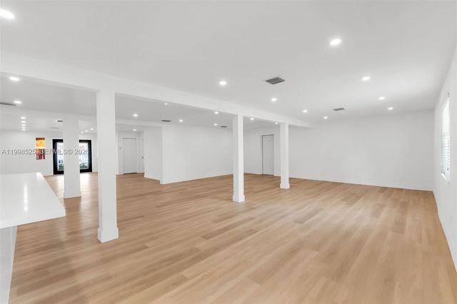 1428 NW 97th St, Miami, FL 33147