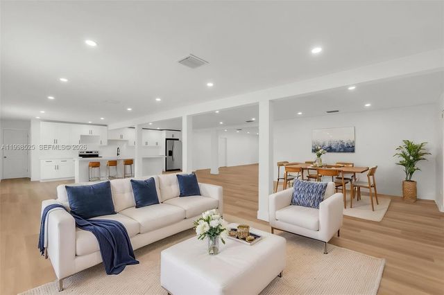 1428 NW 97th St, Miami, FL 33147