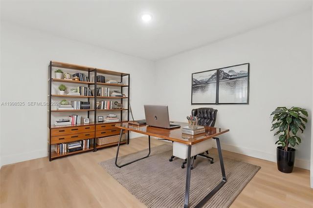 1428 NW 97th St, Miami, FL 33147