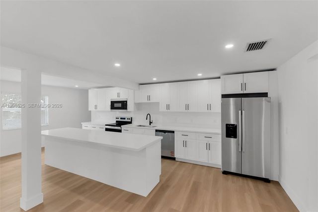 1428 NW 97th St, Miami, FL 33147