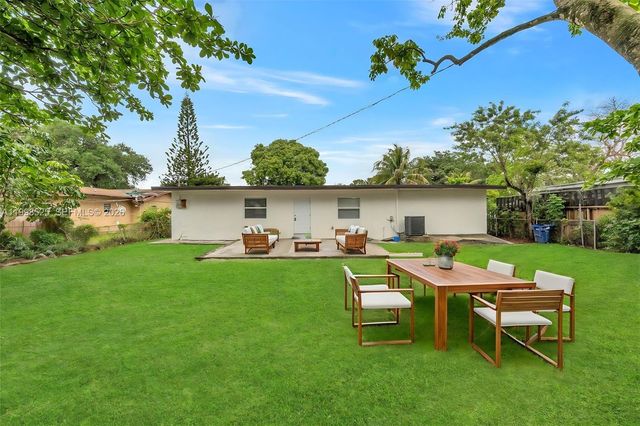 1428 NW 97th St, Miami, FL 33147