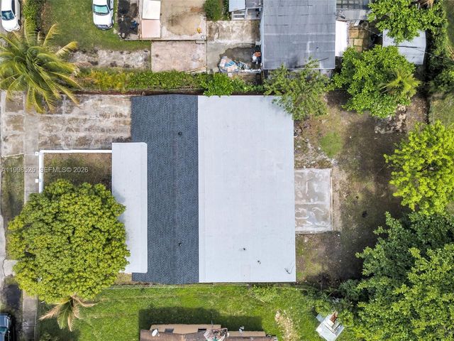 1428 NW 97th St, Miami, FL 33147