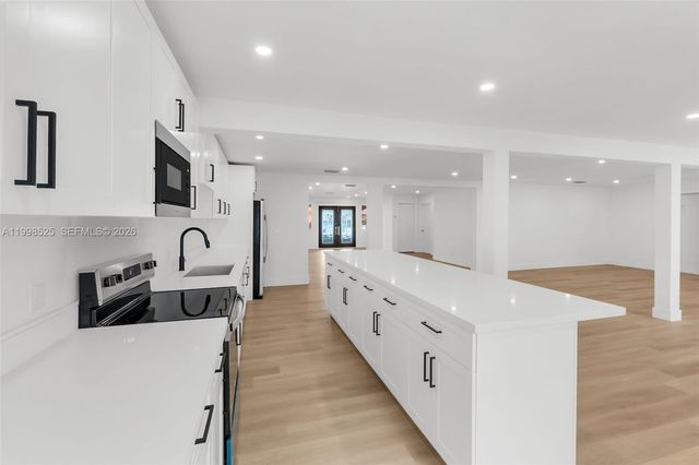 1428 NW 97th St, Miami, FL 33147