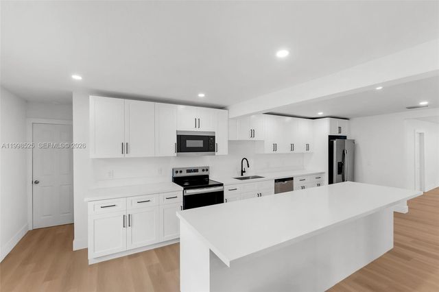 1428 NW 97th St, Miami, FL 33147