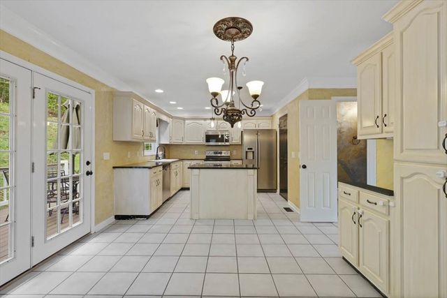 3231 Leona Drive, Rocky Face, GA 30740