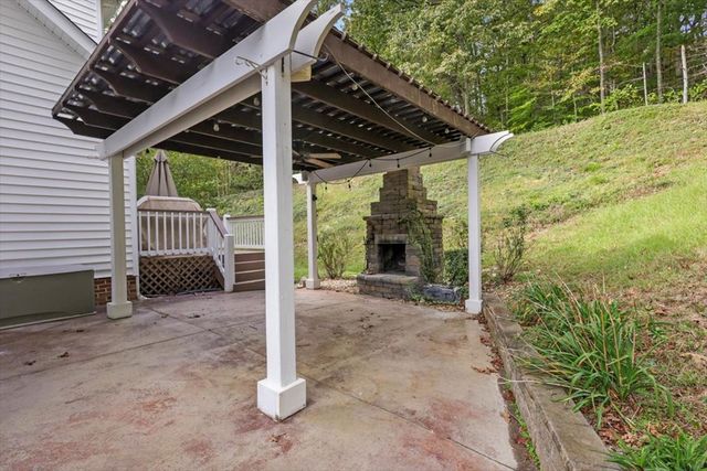 3231 Leona Drive, Rocky Face, GA 30740