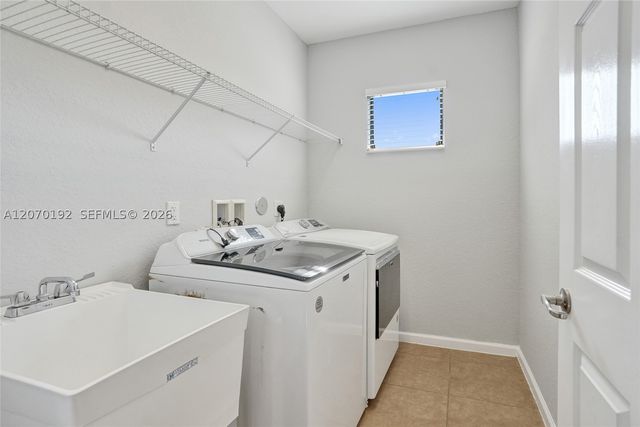 6079 Grand Cypress Cir W, Coconut Creek, FL 33073