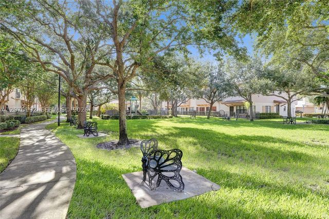 6079 Grand Cypress Cir W, Coconut Creek, FL 33073
