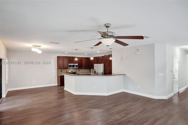 6079 Grand Cypress Cir W, Coconut Creek, FL 33073