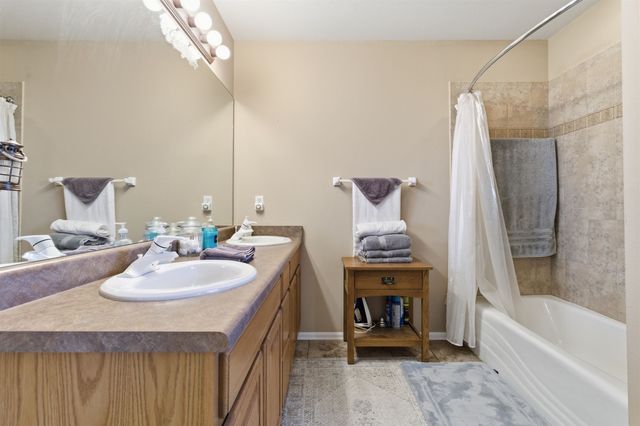 654 Challinor Lane, Grand Junction, CO 81504