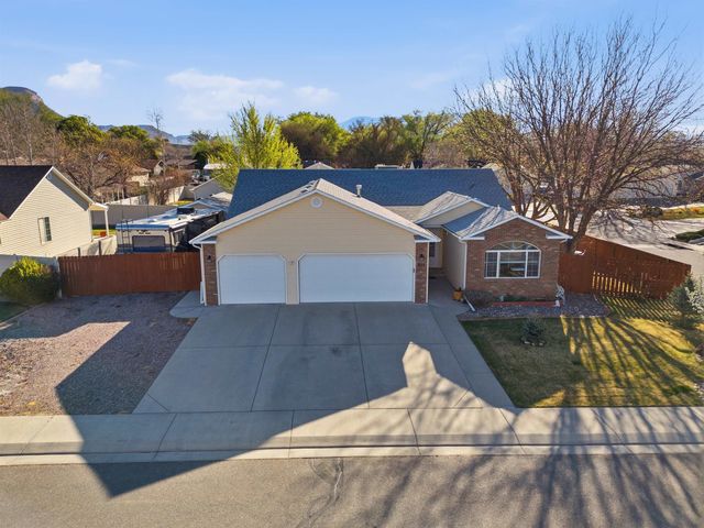 654 Challinor Lane, Grand Junction, CO 81504