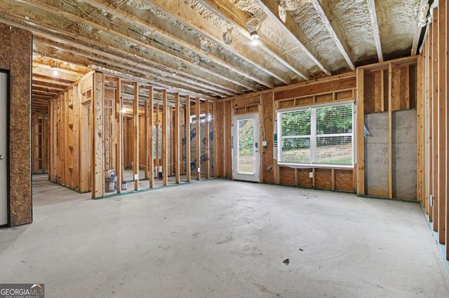 1572 Lapland Drive, Lawrenceville, GA 30045