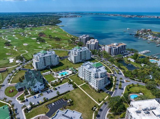 125 BELLEVIEW BOULEVARD 302, Belleair, FL 33756