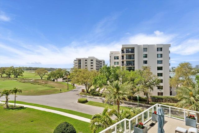 125 BELLEVIEW BOULEVARD 302, Belleair, FL 33756