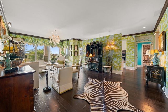 125 BELLEVIEW BOULEVARD 302, Belleair, FL 33756