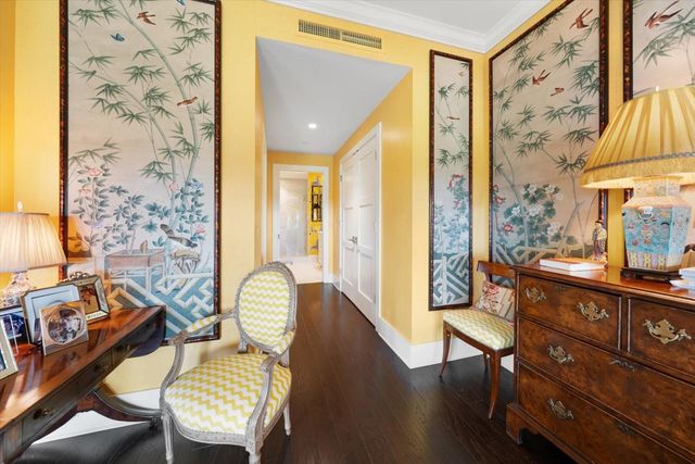 125 BELLEVIEW BOULEVARD 302, Belleair, FL 33756