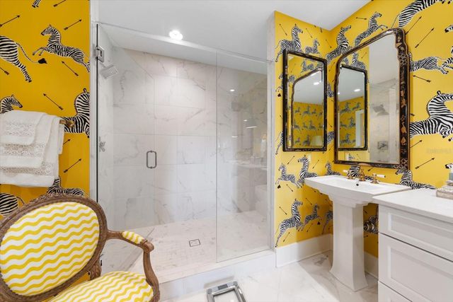 125 BELLEVIEW BOULEVARD 302, Belleair, FL 33756