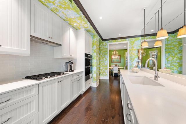 125 BELLEVIEW BOULEVARD 302, Belleair, FL 33756