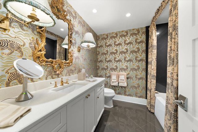 125 BELLEVIEW BOULEVARD 302, Belleair, FL 33756