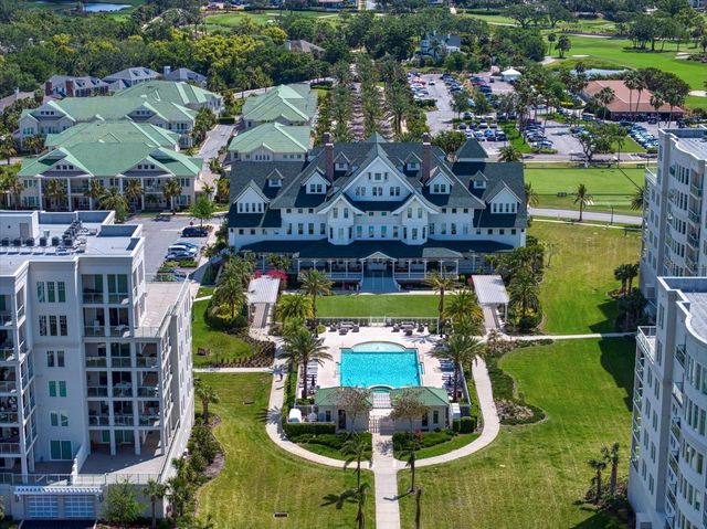 125 BELLEVIEW BOULEVARD 302, Belleair, FL 33756