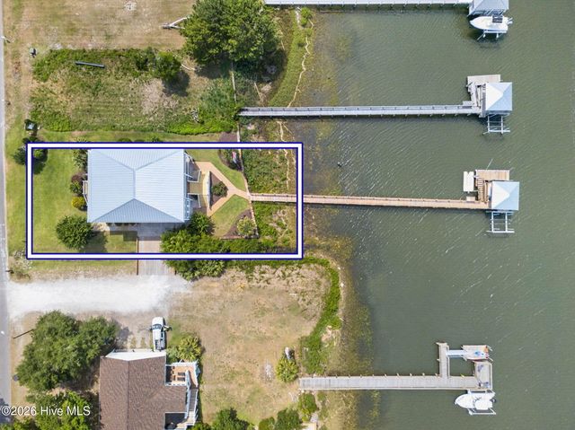 3808 E Yacht Drive, Oak Island, NC 28465