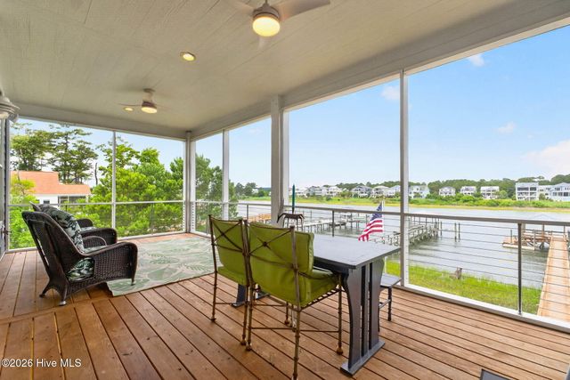 3808 E Yacht Drive, Oak Island, NC 28465