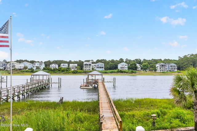 3808 E Yacht Drive, Oak Island, NC 28465