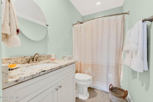 3808 E Yacht Drive, Oak Island, NC 28465