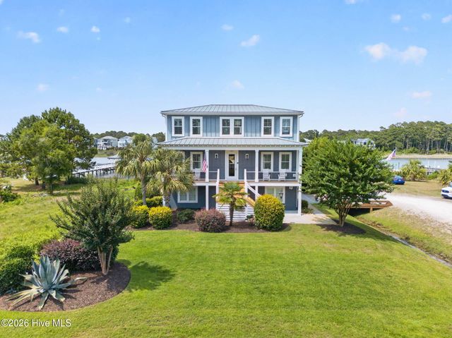 3808 E Yacht Drive, Oak Island, NC 28465
