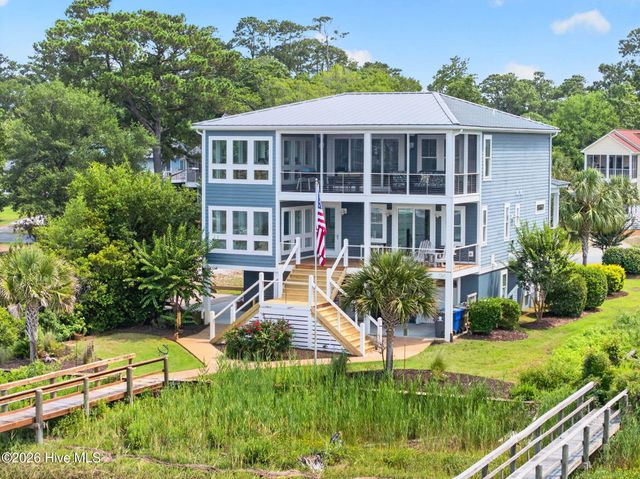 3808 E Yacht Drive, Oak Island, NC 28465