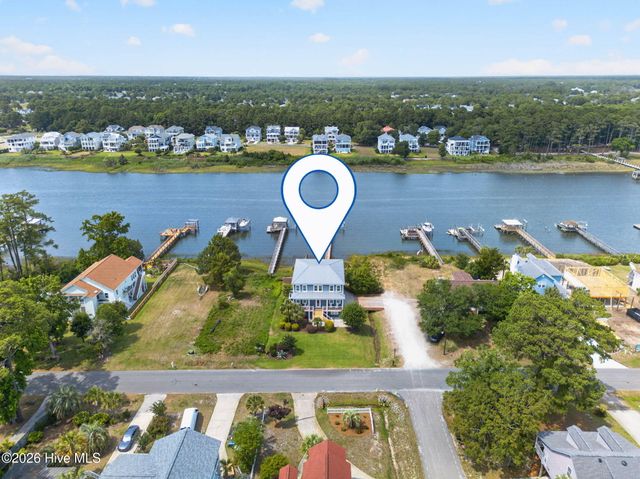 3808 E Yacht Drive, Oak Island, NC 28465