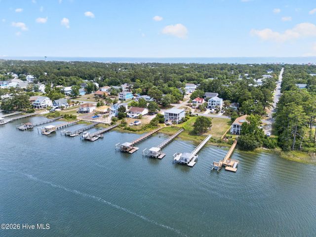 3808 E Yacht Drive, Oak Island, NC 28465
