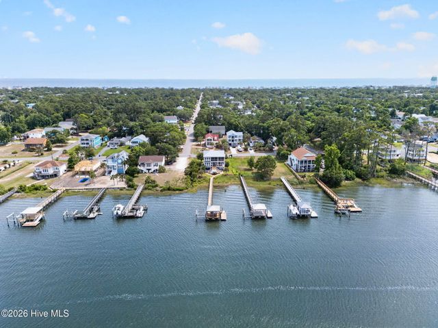 3808 E Yacht Drive, Oak Island, NC 28465