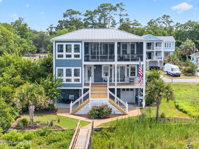 3808 E Yacht Drive, Oak Island, NC 28465