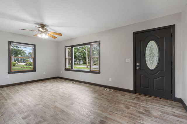 5468 Mulberry Avenue, Portage, IN 46368