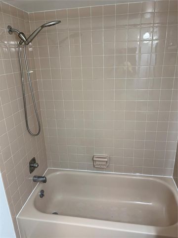 7206 8TH AVENUE NW, Bradenton, FL 34209