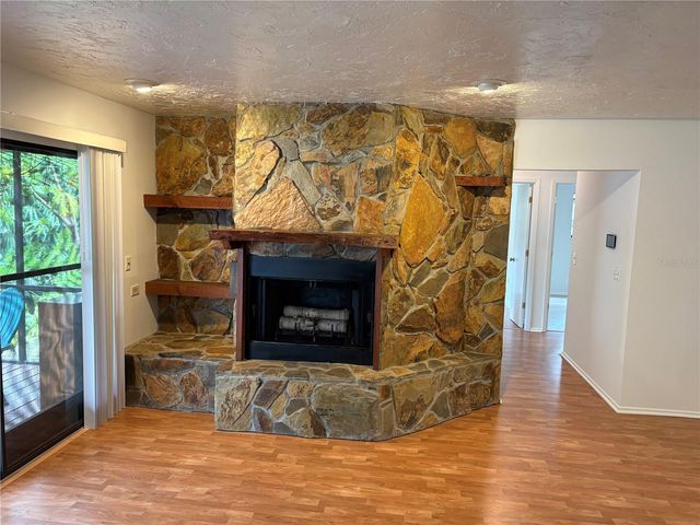 7206 8TH AVENUE NW, Bradenton, FL 34209