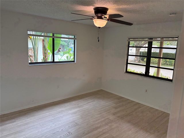 7206 8TH AVENUE NW, Bradenton, FL 34209