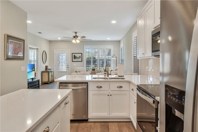 342 Peppertree Crossing Drive, Brunswick, GA 31525