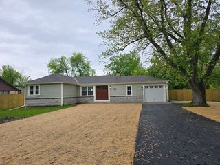 2524 GRAY Court, Waukegan, IL 60085