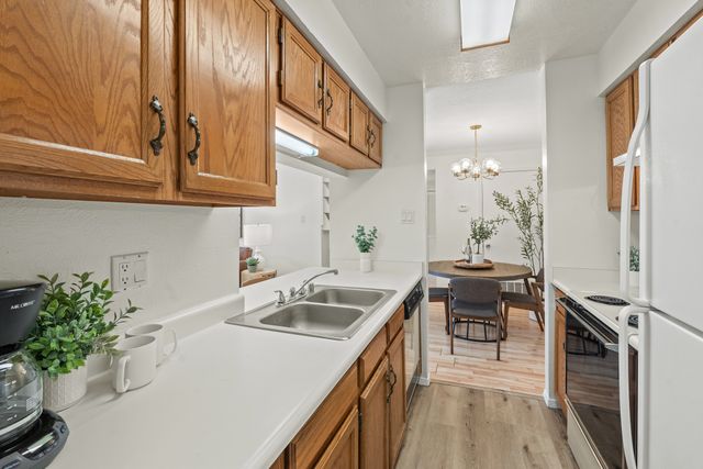 505 Oppenheimer Drive 504, Los Alamos, NM 87544