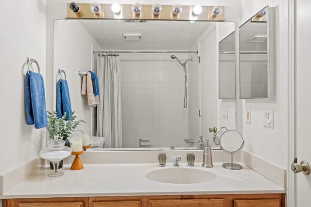 505 Oppenheimer Drive 504, Los Alamos, NM 87544