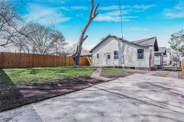 1028 E Jessamine Street, Fort Worth, TX 76104