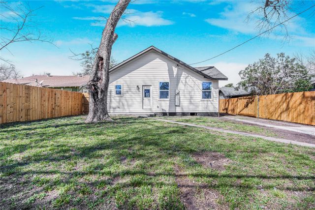 1028 E Jessamine Street, Fort Worth, TX 76104