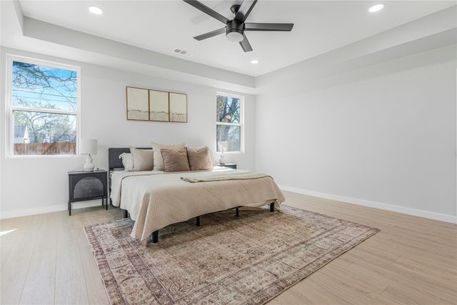 1028 E Jessamine Street, Fort Worth, TX 76104