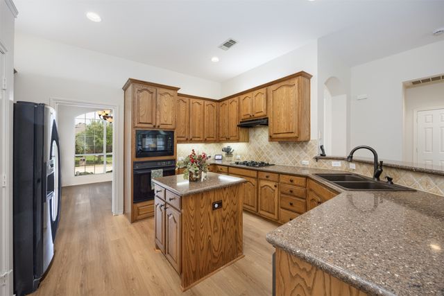 2400 Cardinal Way, Mckinney, TX 75072