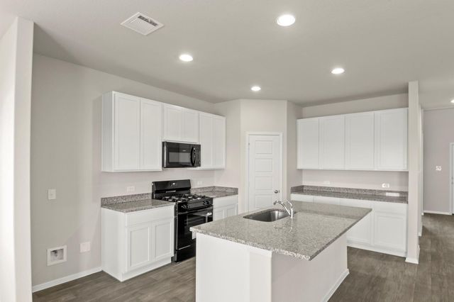 4418 Long Leaf Bend Boulevard, Pinehurst, TX 77362